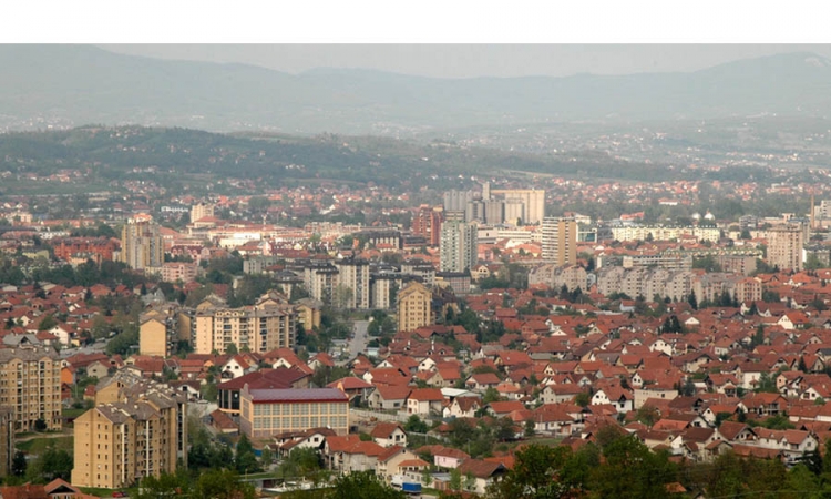 Muškarac skočio sa petog sprata u Čačku