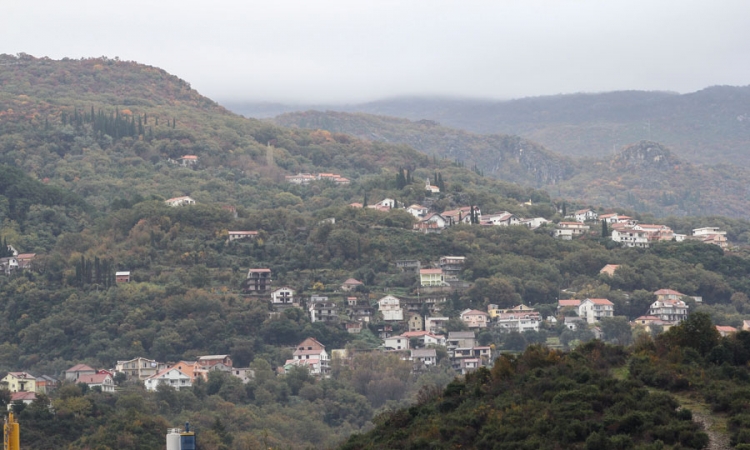 Podgorica zabrinuta zbog rezolucije o Sutorini 