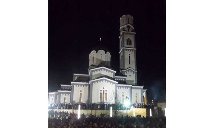 Svečani doček uz vino i kuvanu rakiju