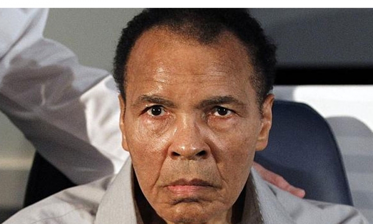Mohamed Ali ponovo u bolnici
