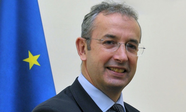 Devenport: Srbija da podjeli iskustva s BiH