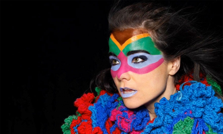 Novi album Bjork procurio na internetu 