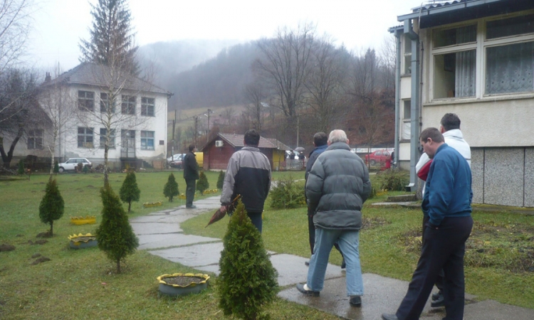 Sela u BiH uvode porez na neženje i neudate žene?