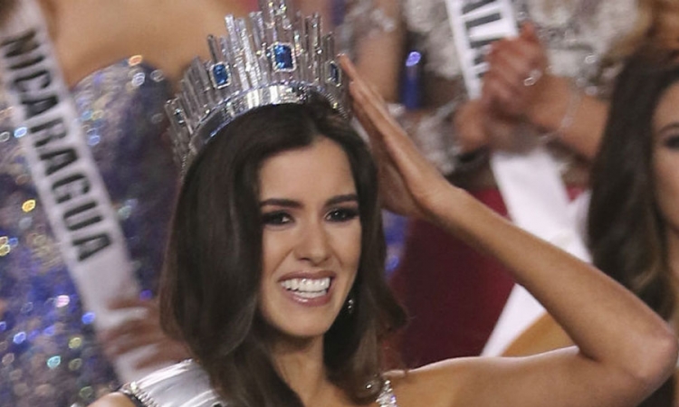 Mis univerzuma Kolumbijka Paulina Vega