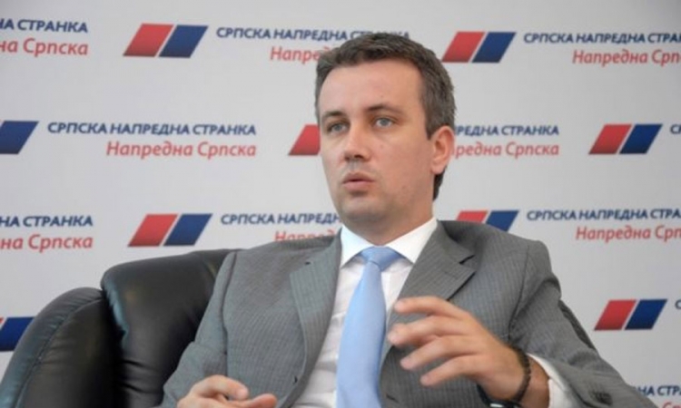 "SNS postala parlamentarna stranka"