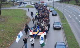 Traže pomoć ili idu pješice u Sarajevo
