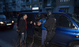 Palili auta pa išli u pljačke