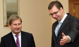 Vučić se sastao sa komesarom Hanom