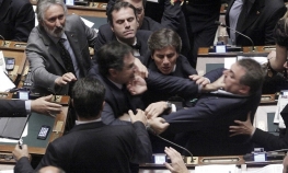 Tuča u italijanskom parlamentu