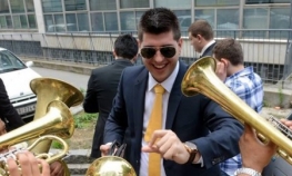 Mladi službenici Vlade se bahate na luksuznoj ekskurziji u Tajlandu