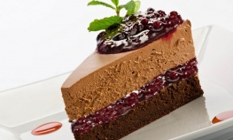 Čokoladna torta s višnjama