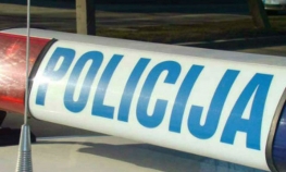 Usmrtio pješaka pa pobjegao