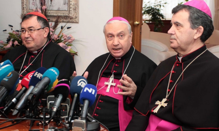 Papa će se sresti s biskupima i vlastima