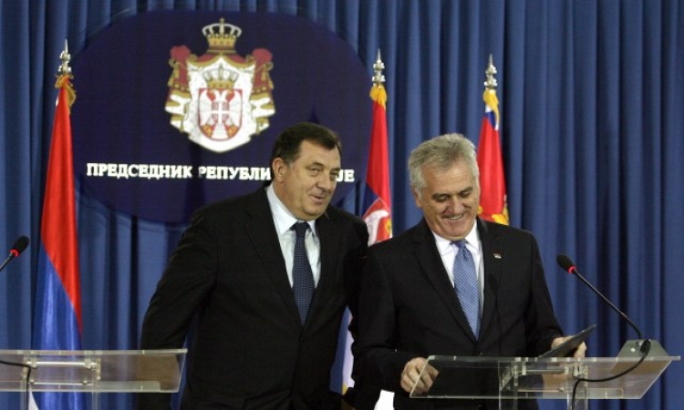 Nikolić, Vučić i Dodik zajedno prate prenos iz Haga
