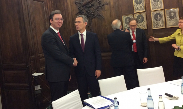 Vučić sa Stoltenbergom u Minhenu
