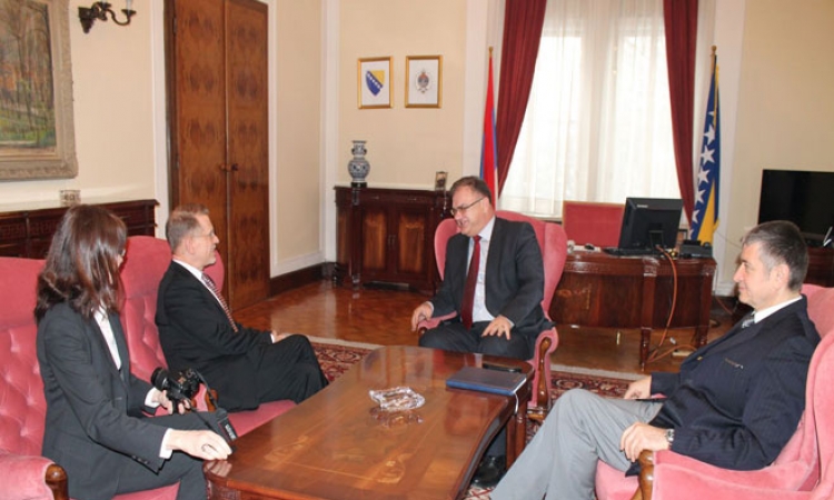 Ivanić sa ambasadorom Finske u BiH
