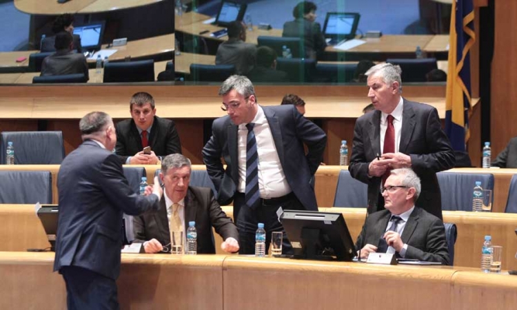 Bez saglasnosti o izboru rukovodstva