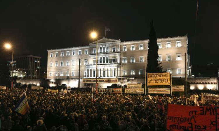 15.000 ljudi "podržalo" grčku vladi