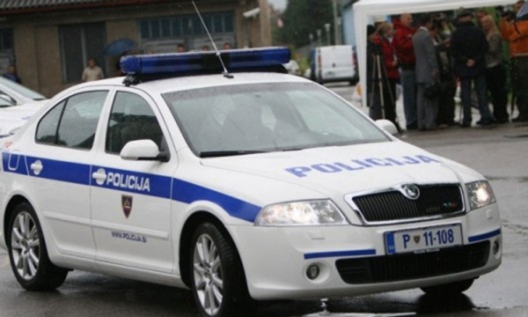 Provalnik u pomoć pozvao policiju
