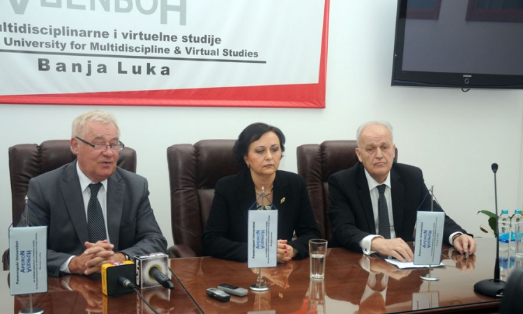 Dvanaest godina Univerziteta "Apeiron"