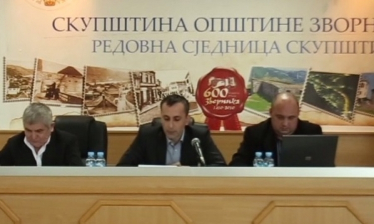 Fotelja posvađala odbornike u Zvorniku