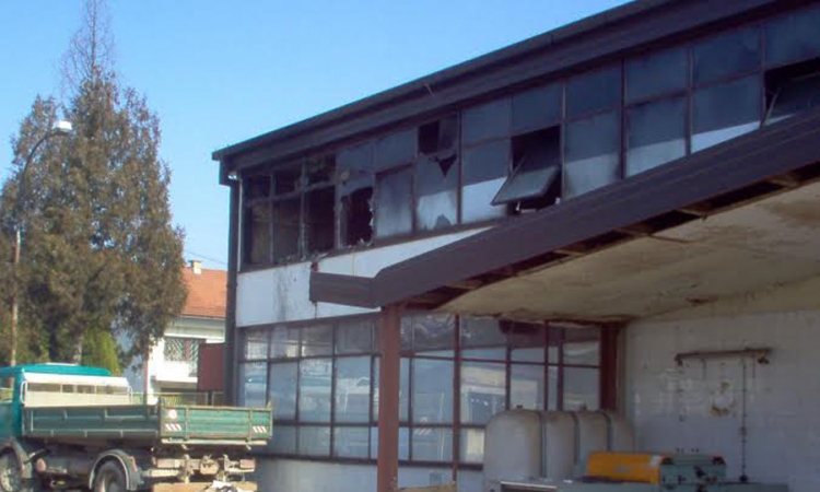 Požar uništio pogone preduzeća