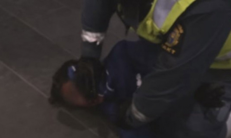 Tukli dječake zbog vožnje bez karte