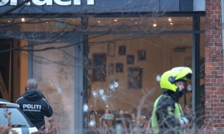 Drama u Kopenhagenu: Napad na skupu o proroku Muhamedu, jedna osoba mrtva, troje ranjenih