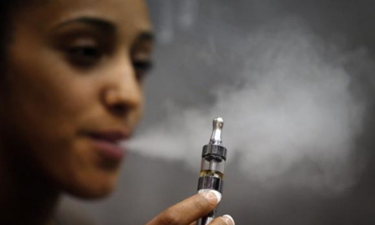 I elektronske cigarete mogu izazvati zavisnost