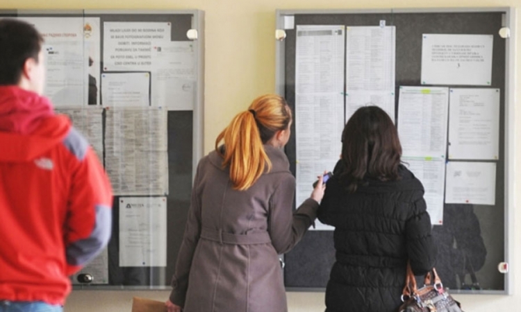 Fakultetska diploma prepreka za zaposlenje