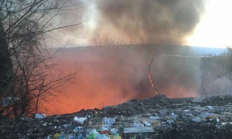 Još nije ugašen požar na području Knešpolja