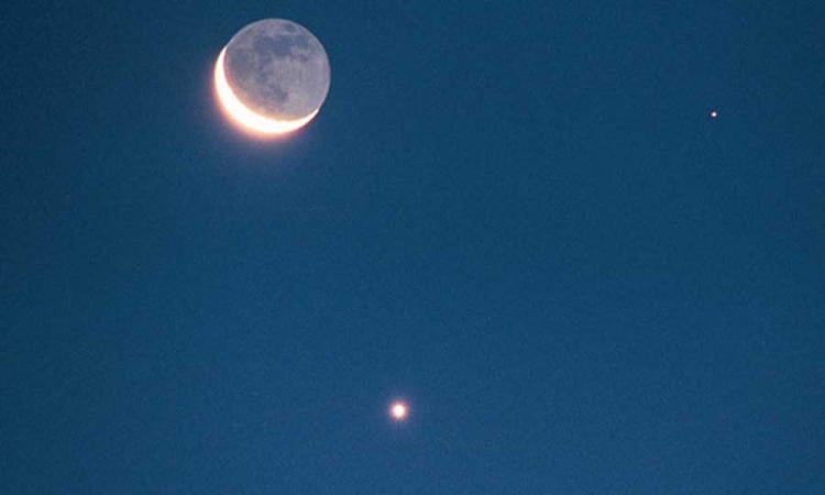 Sutra "bliski susret" Mjeseca, Venere i Marsa