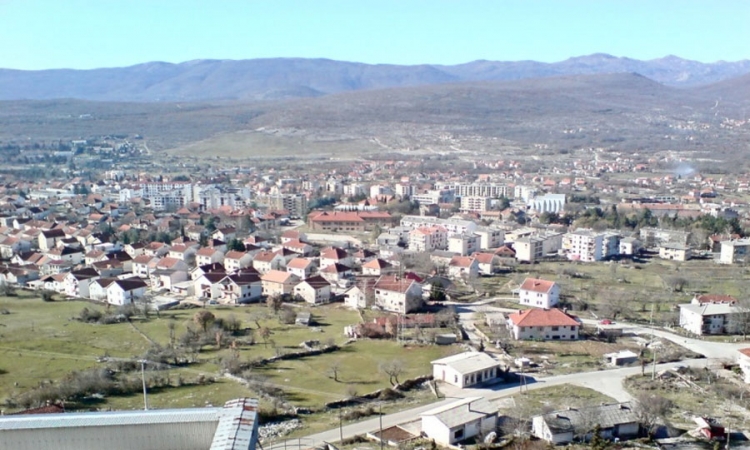 Smijenjen Papić, postavljen Vuković   