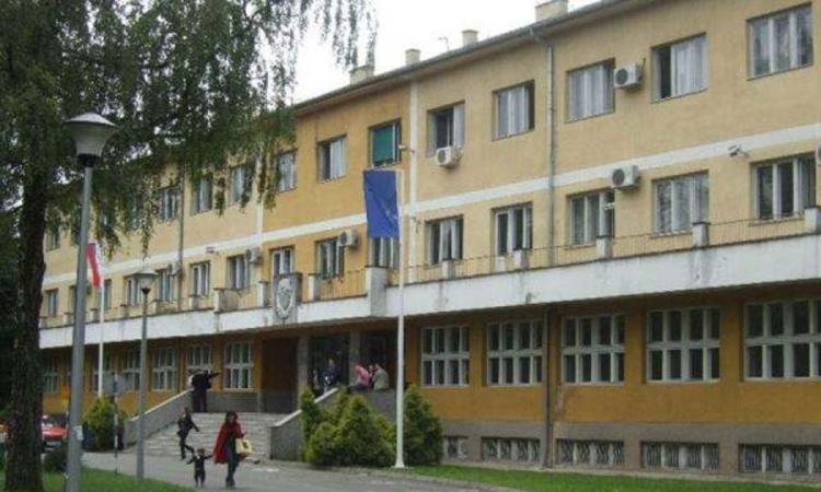 Tridesetak ljudi već poslano kući