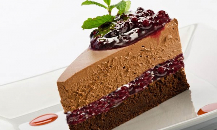 Čokoladna torta s višnjama