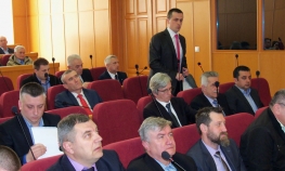 Traže nazad svoje milione