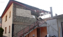 Bojler eksplodirao i uništio kuću, porodica ostala bez krova nad ...