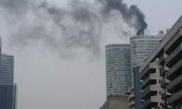 Pariz: Požar u poslovnom kvartu