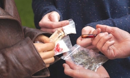 Dilovali kod škola heroin, marihuanu i "tramadol"