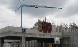 U padu skele povrijeđena četiri radnika