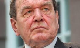 Šreder kritikuje politiku Merkelove prema Rusiji