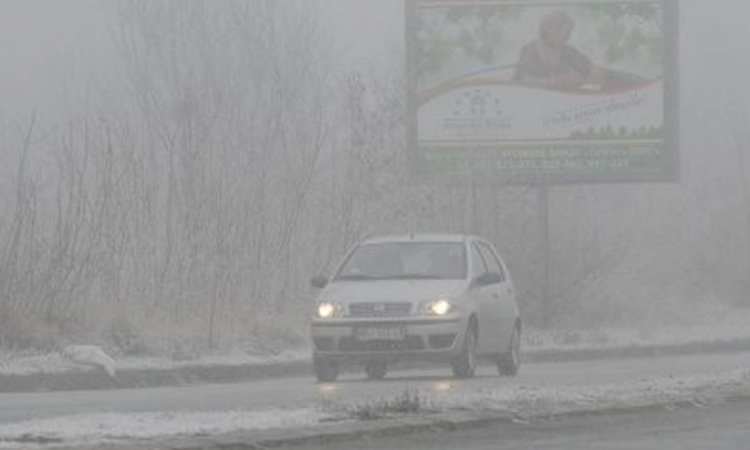 Zbog snijega otežano odvijanje saobraćaja
