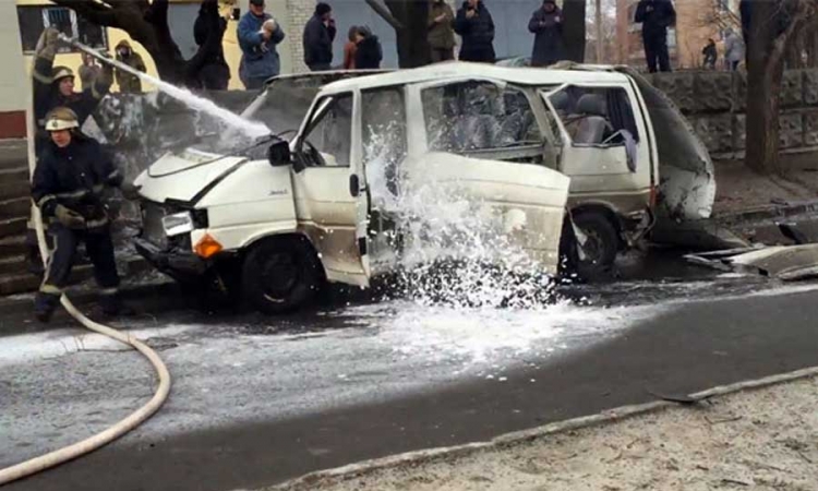 Automobil dignut u vazduh u Harkovu