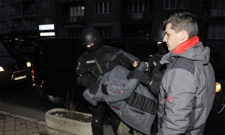 Osumnjičenim za 11 razbojništava ukinut pritvor