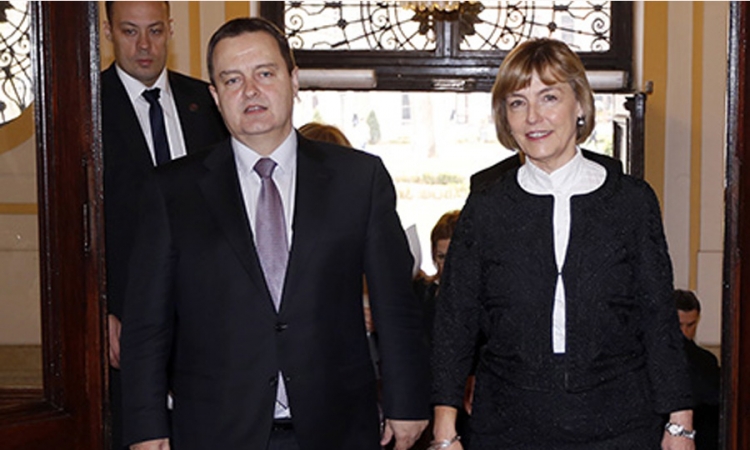 Vesna Pusić i Ivica Dačić razgovarali o otvorenim pitanjima između dvije zemlje