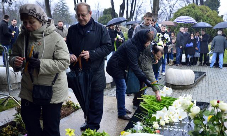 Vijenci i počast Zoranu Đinđiću