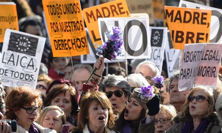 U Madridu hiljade ljudi na protestu protiv abortusa