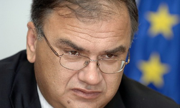 Ivanić: Nagrada za svaku fazu reformi u BiH
