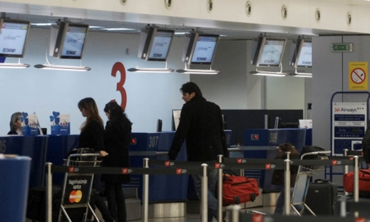 Puni koferi tableta za potenciju otkriveni na beogradskom aerodromu