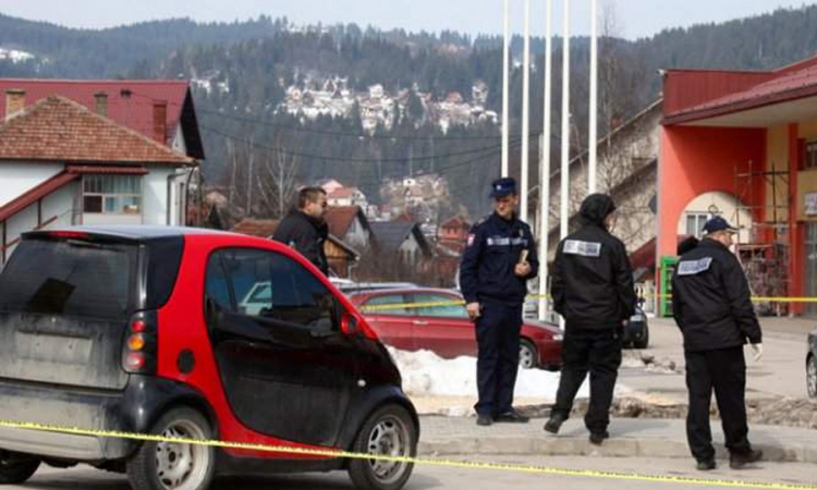 Policija pronašla pištolj na putu